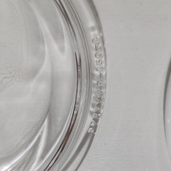 Vintage CorningWare Grabit Bowls with Pyrex Lids - Picture 12 of 12